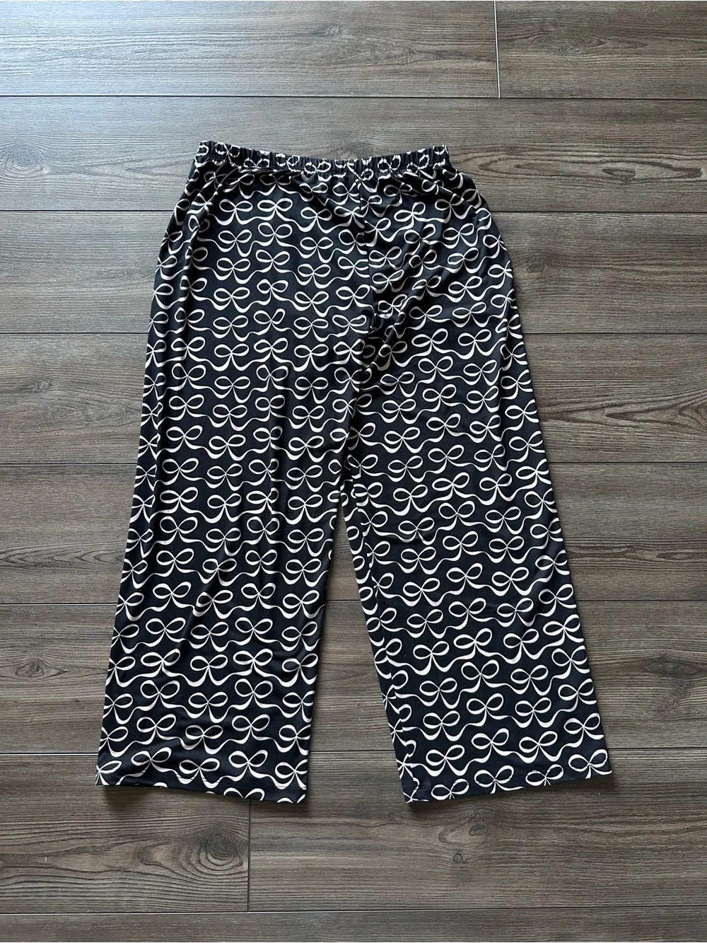 Kate Spade New York Bow Print Pajama Set – Size Medium