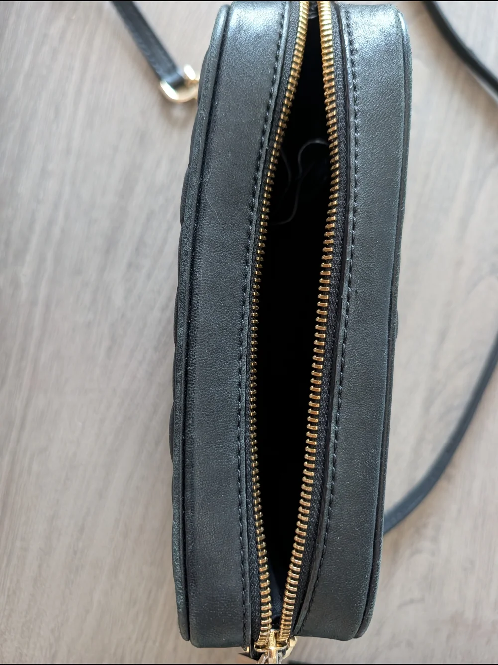 Michael Kors Ginny Camera Bag In Black Leather