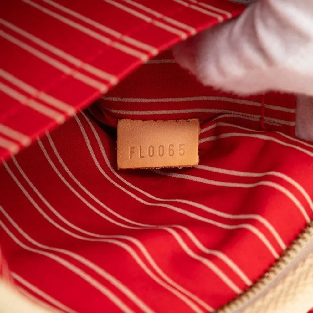LOUIS VUITTON delivery duty