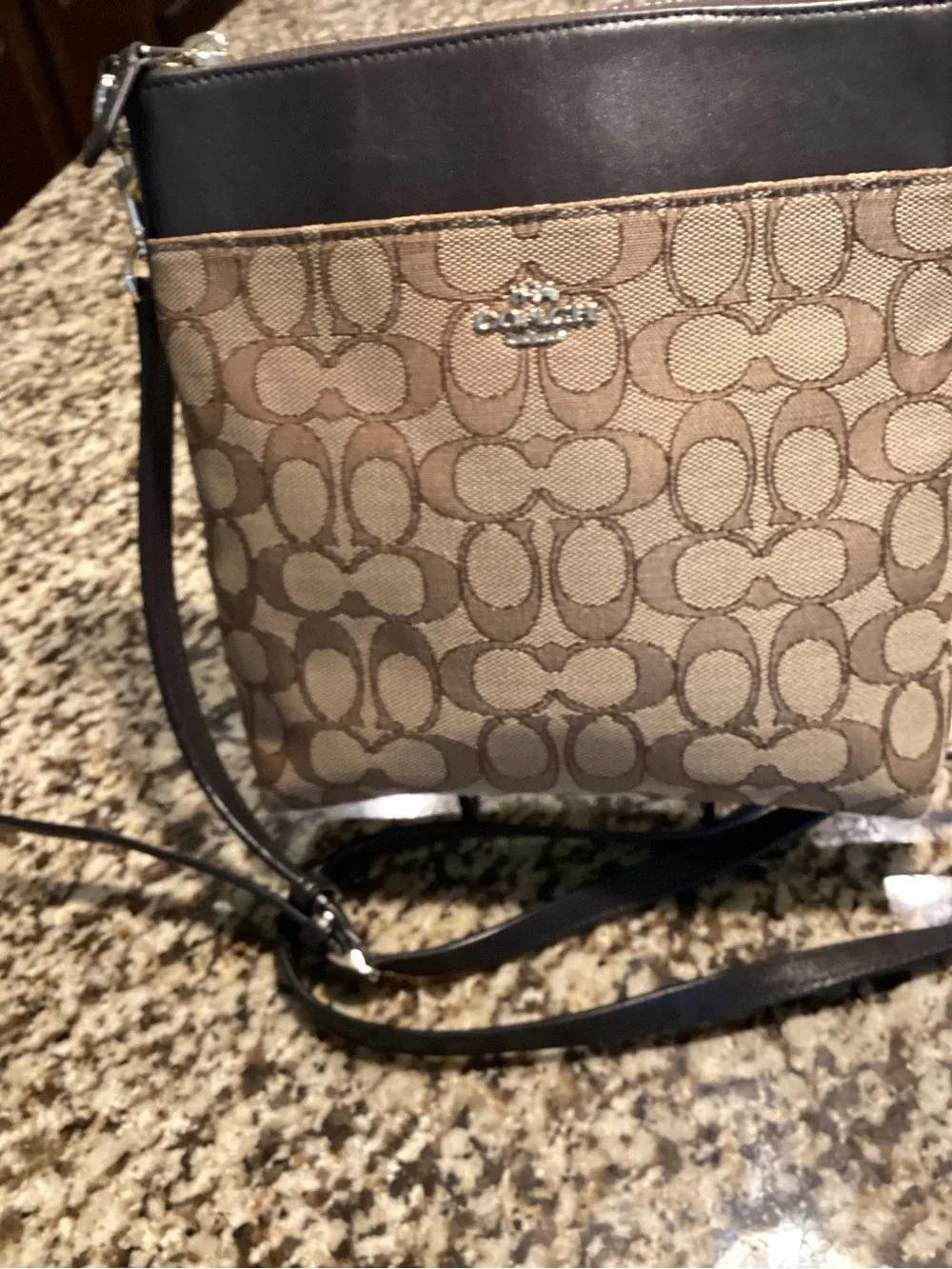 Coach Kitt North Cross body in EUC