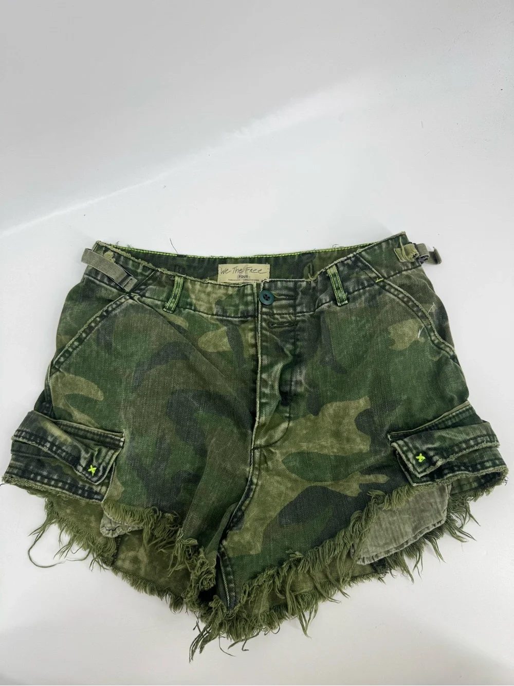 Free People Commander Cut Off Shorts Green Camo High Rise Utility Womens Size 4