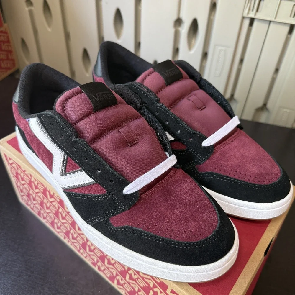 Vans Lowland 2.0 Skate Sneakers Shoes Red Black Men's Size 9.5 - VN000D6R2Q1