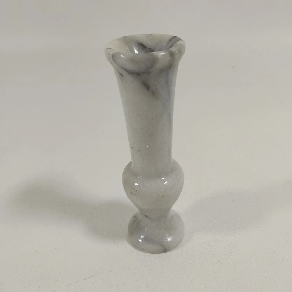Small‎ VINTAGE turned Marble Bud Vase 4.5 in