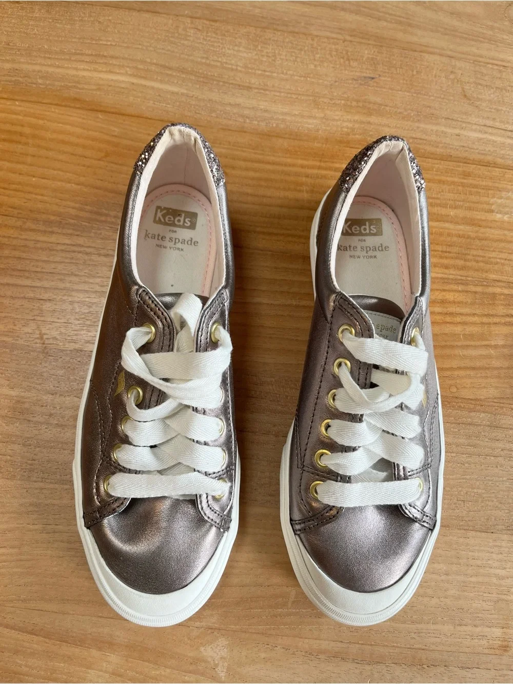 Kate Spade x Keds Women’s Metallic Lace-Up Sneakers Tennis Shoes Size 7.5