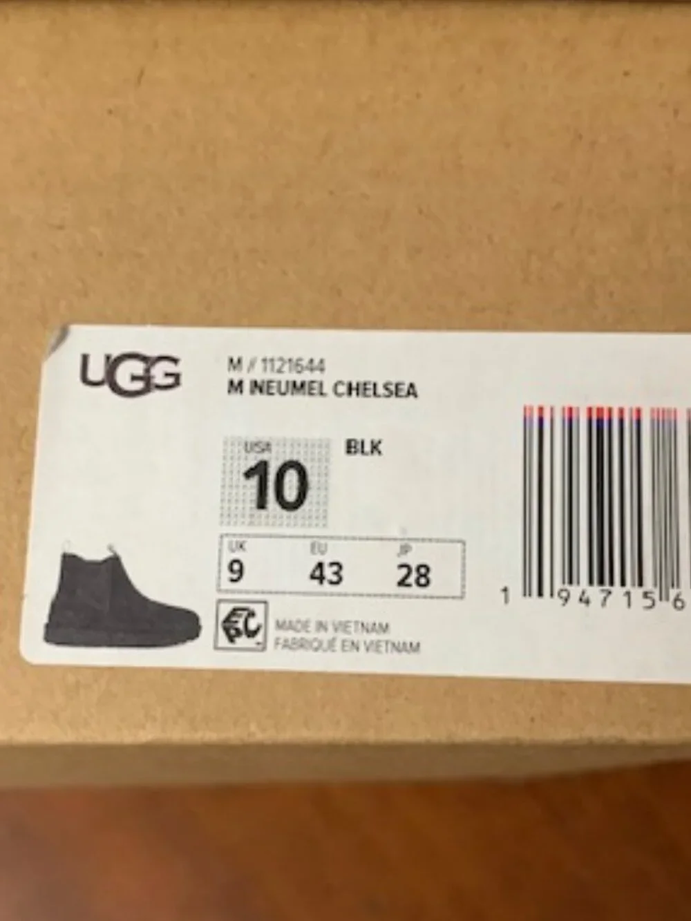 NIB Mens Ugg boots