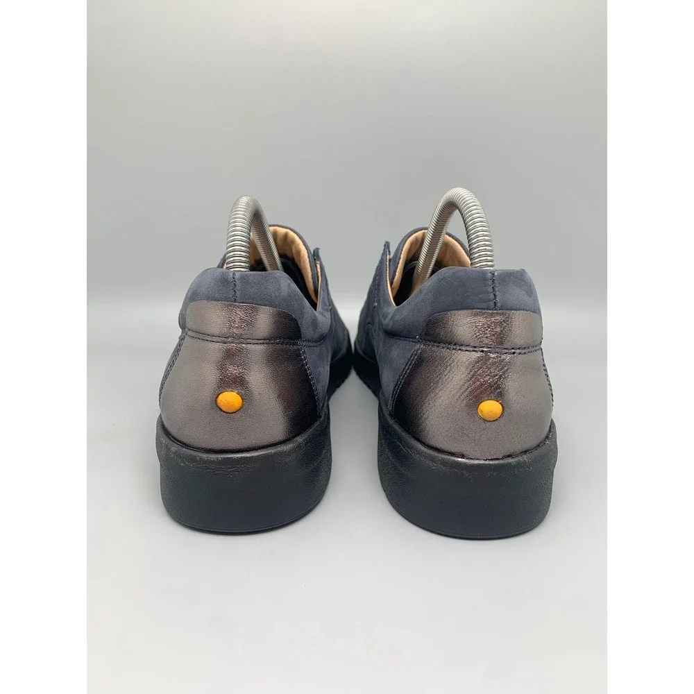 Samuel‎ Hubbard Navy Blue Nubuck Sneakers W1607-016 Women's Sz 9M Nwt