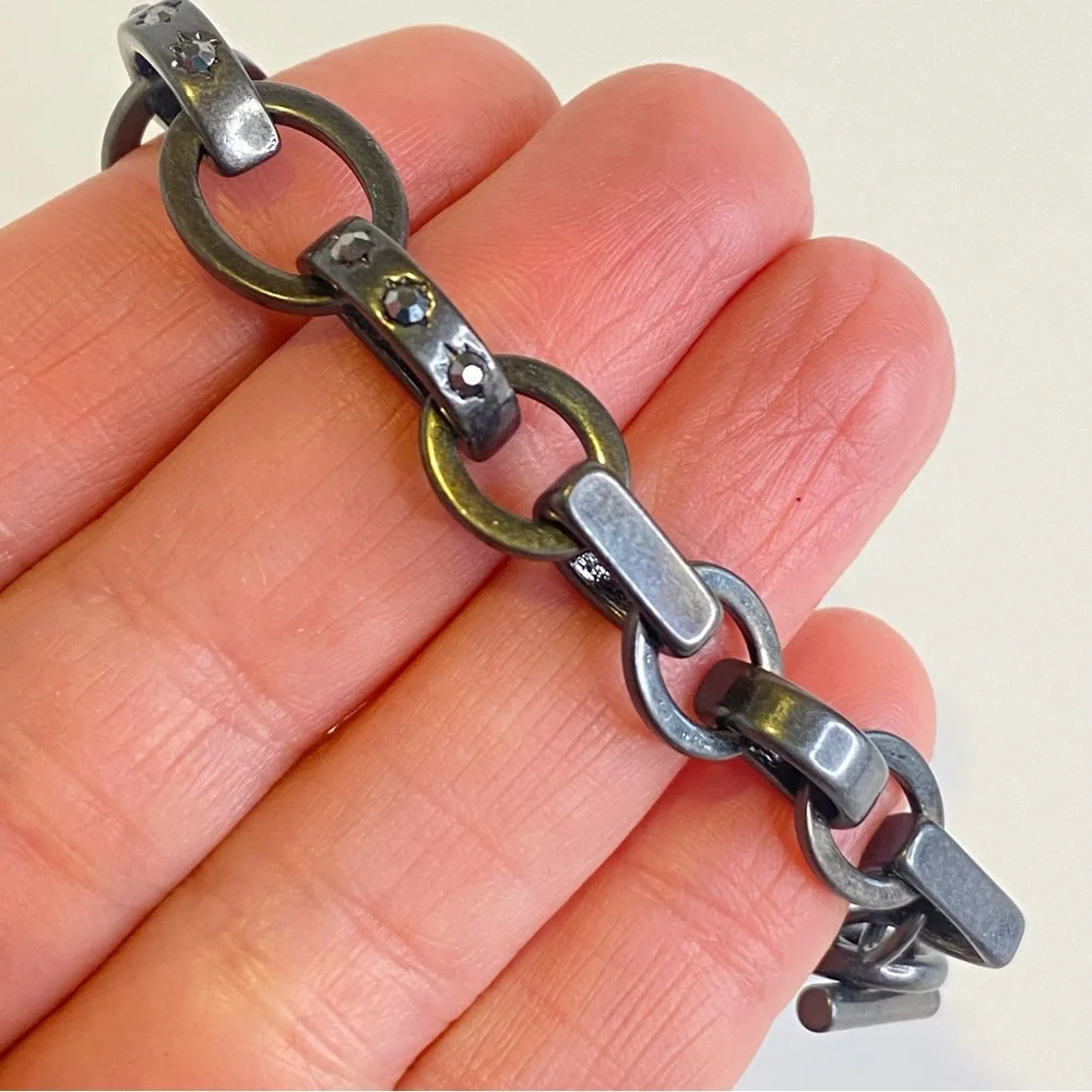Marlyn Schiff piece designerjewelry statementbracelet