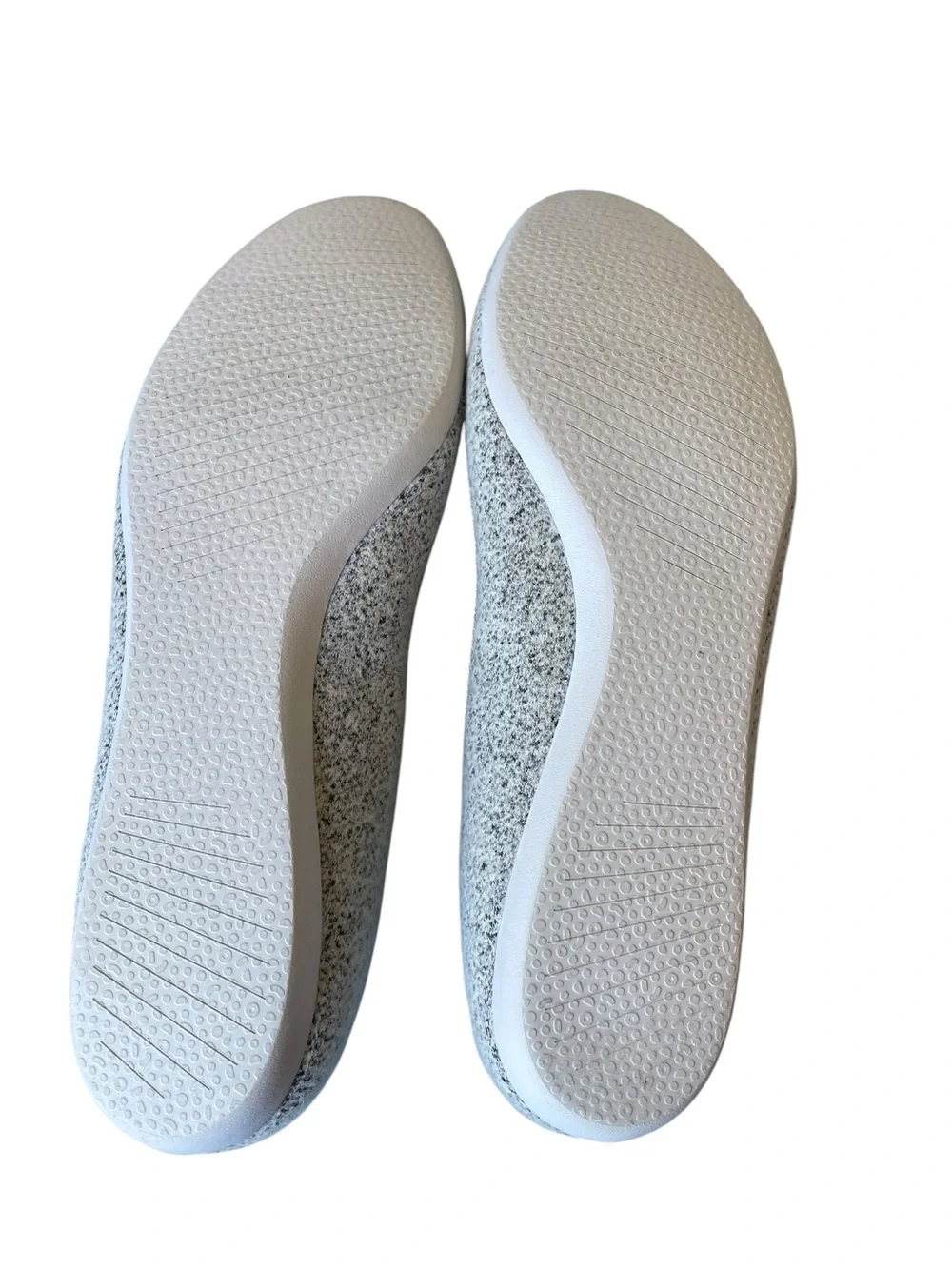 Allbirds Wool Breezers in the color Dapple Grey‎ NEW