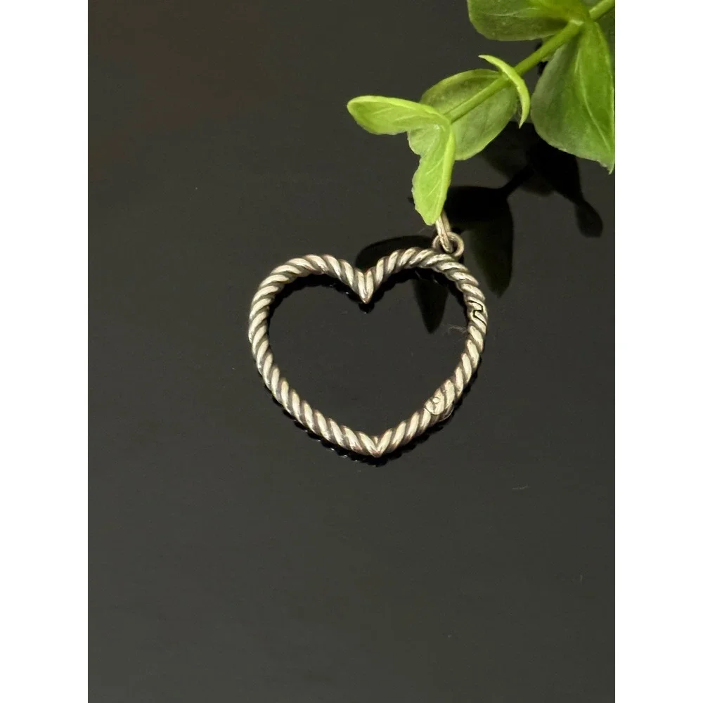 James Avery Sterling‎ Silver Changeable Heart Charm Holder