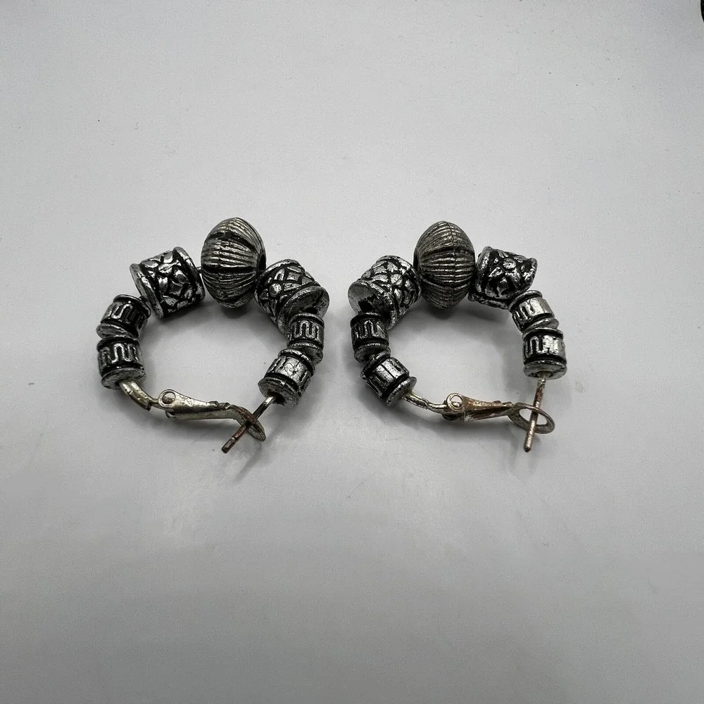N/A pierced hoop