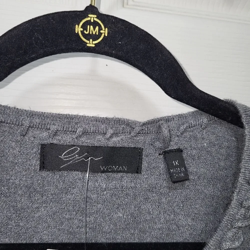 Cyrus cute sweater
