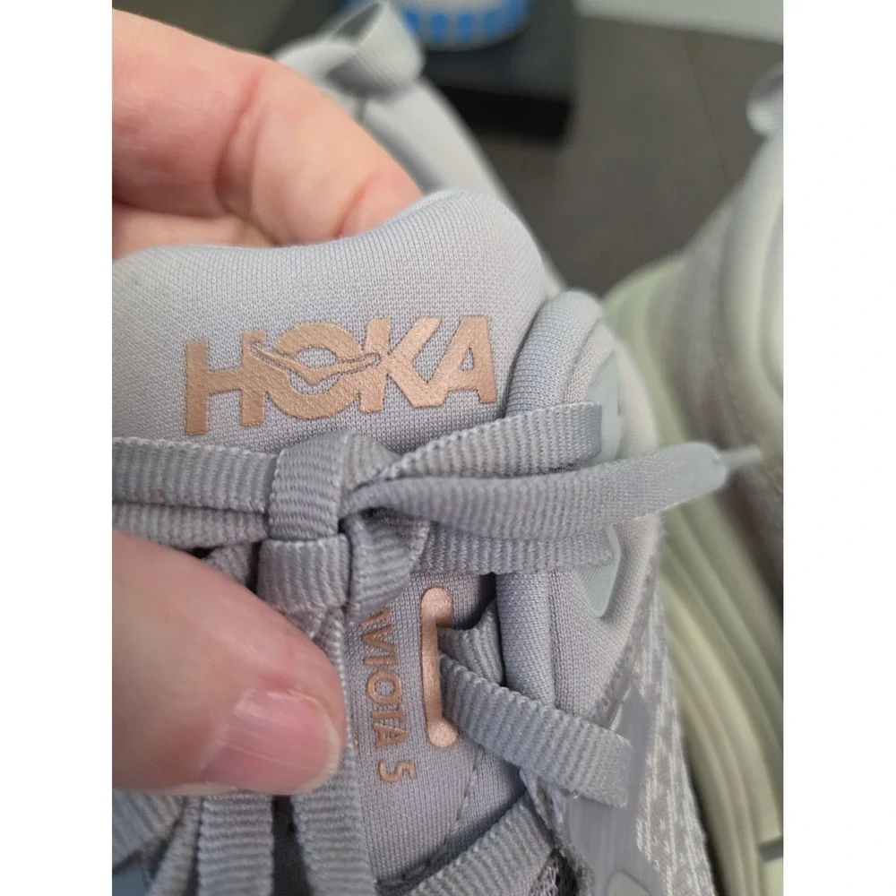 Hoka One One Gaviota 5 Women's 11D WIDE Style 1134270 HMRG Gray Rose Gold Shoes