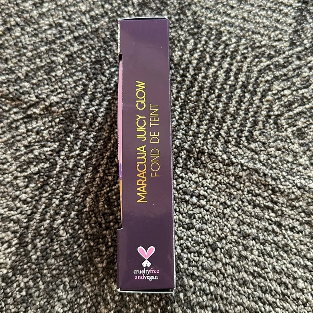 Tarte Maracuja Juicy Glow Foundation 24N Light Neutral