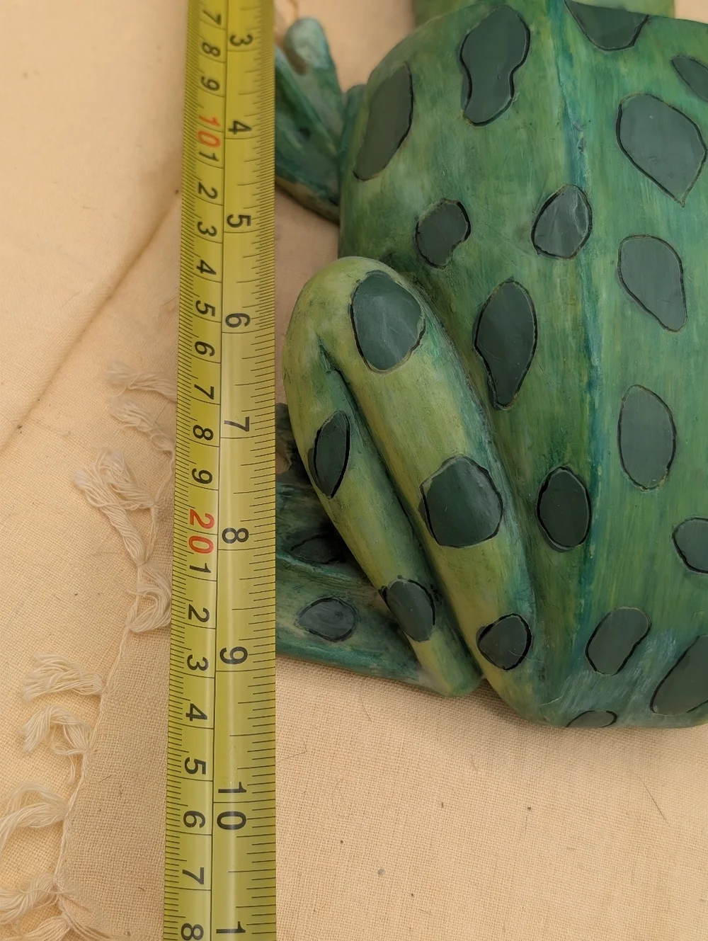 Serenity Garden Frog Wall Pocket‎ Planter Green Resin Hanging Vase Decor