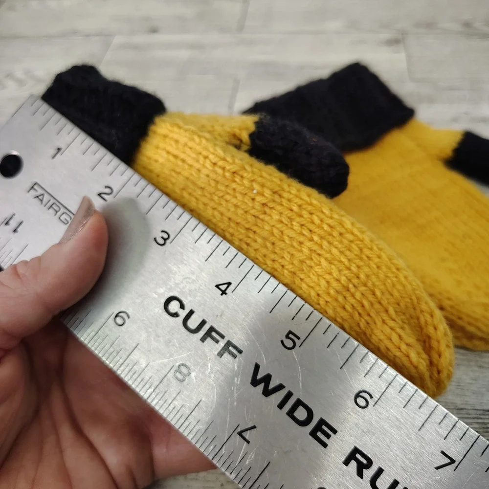 Hand‑Knit Yellow & Black Kids Mittens‎ Bumblebee Theme Winter Accessories Child