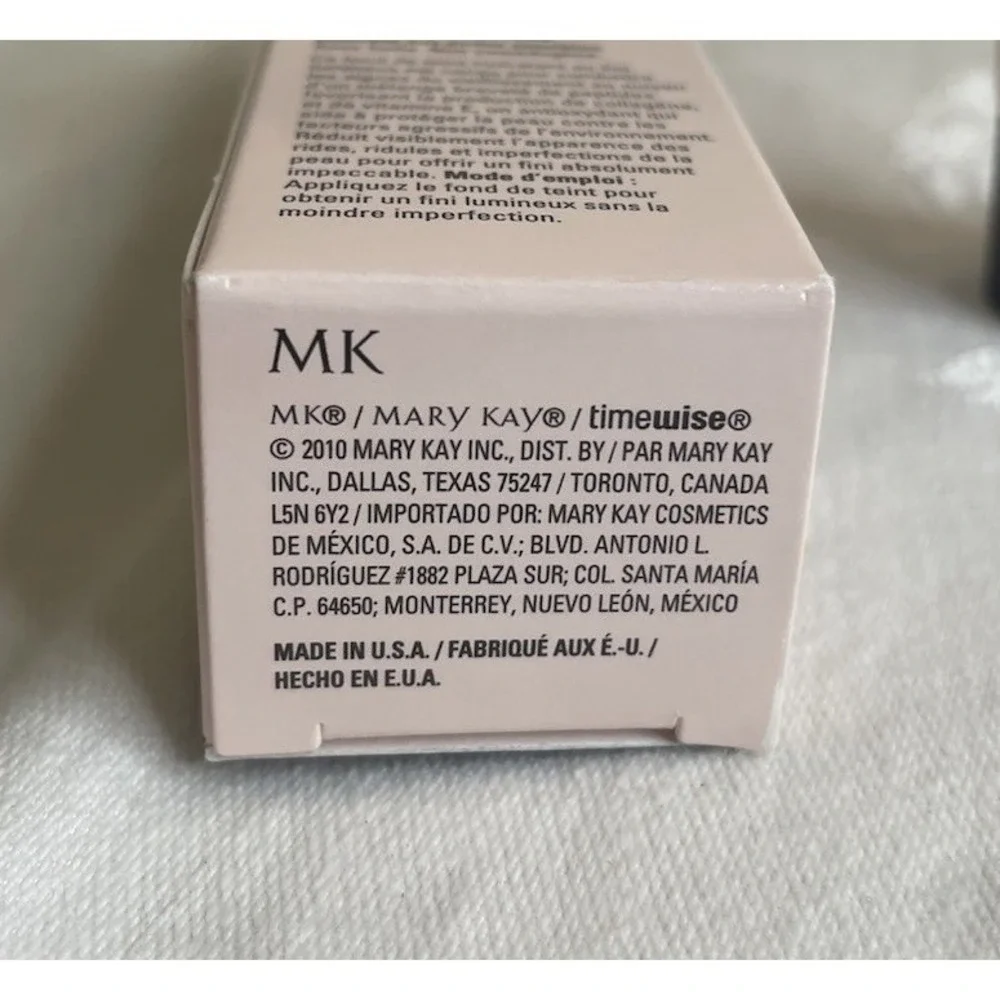 Mary Kay Timewise Luminous-Wear‎ Liquid Foundation Ivory 2 038697 NEW IN BOX
