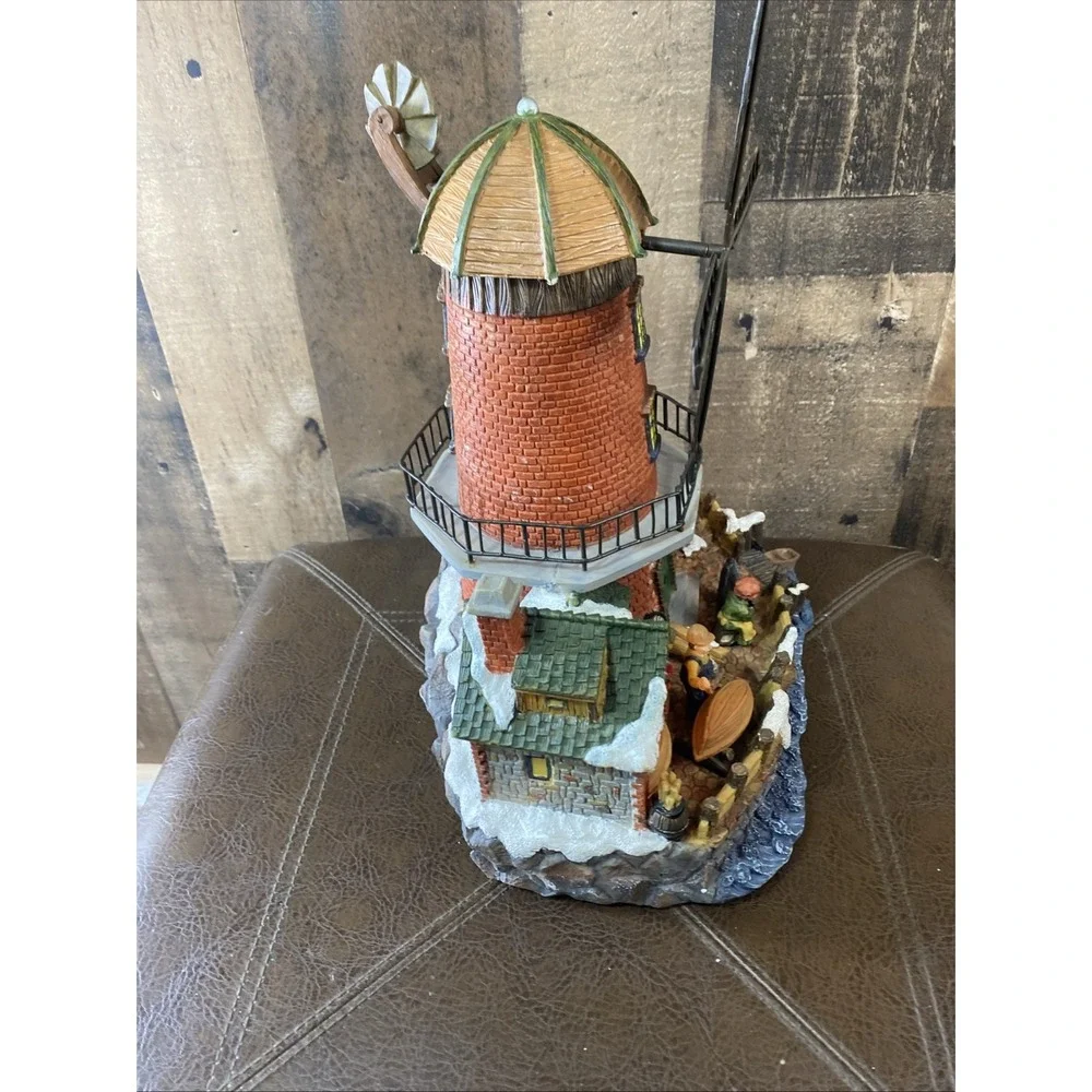 Holiday House add nostalgic