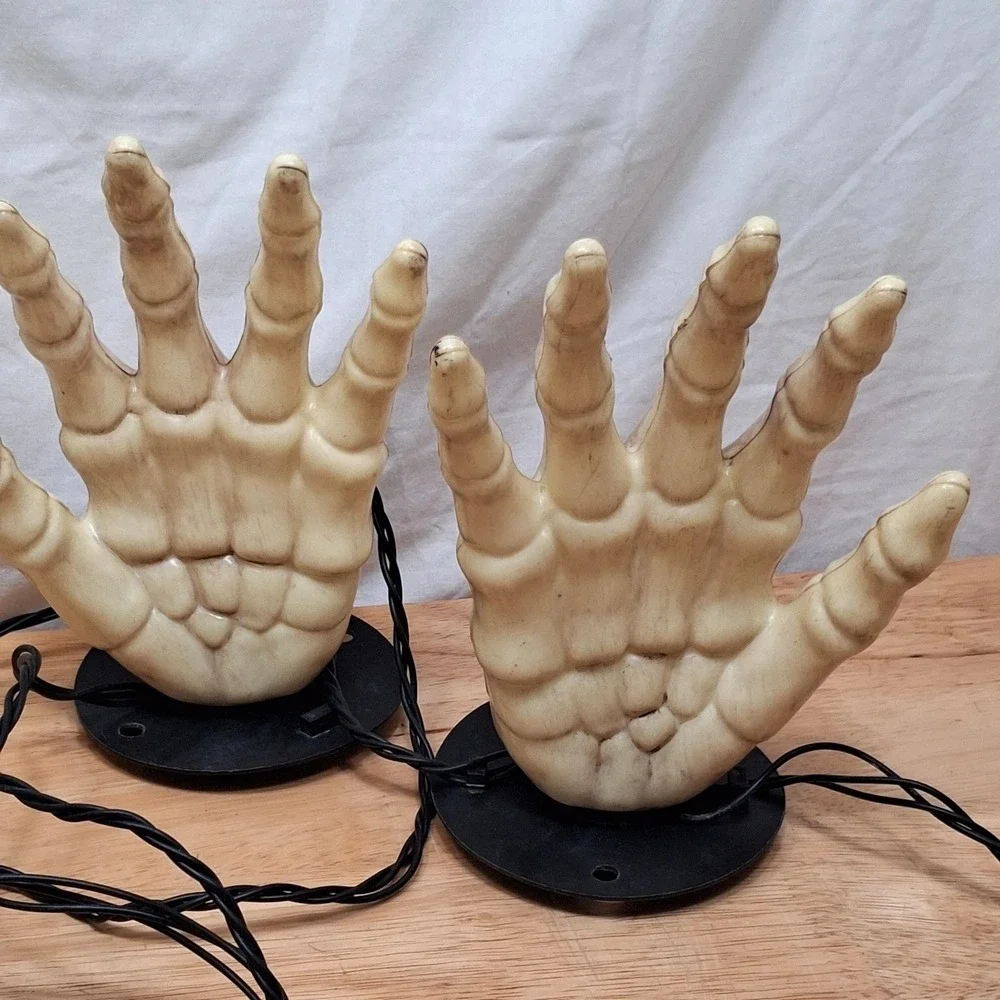 Halloween Blow Mold Skeleton Hands String Light Life Spooky Decor Indoor/Outdoor