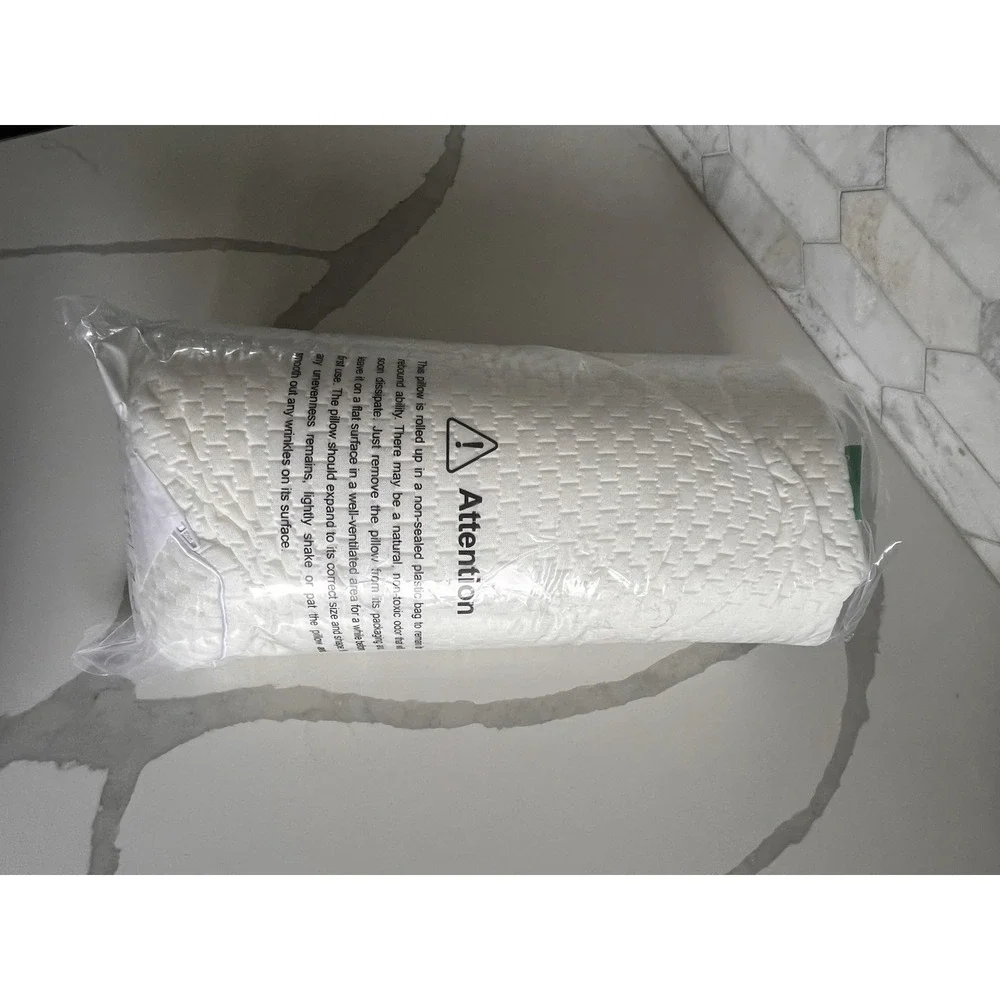 UTTU pillow sandwich