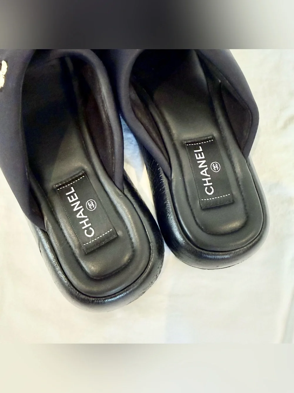 CHANEL authentic slip