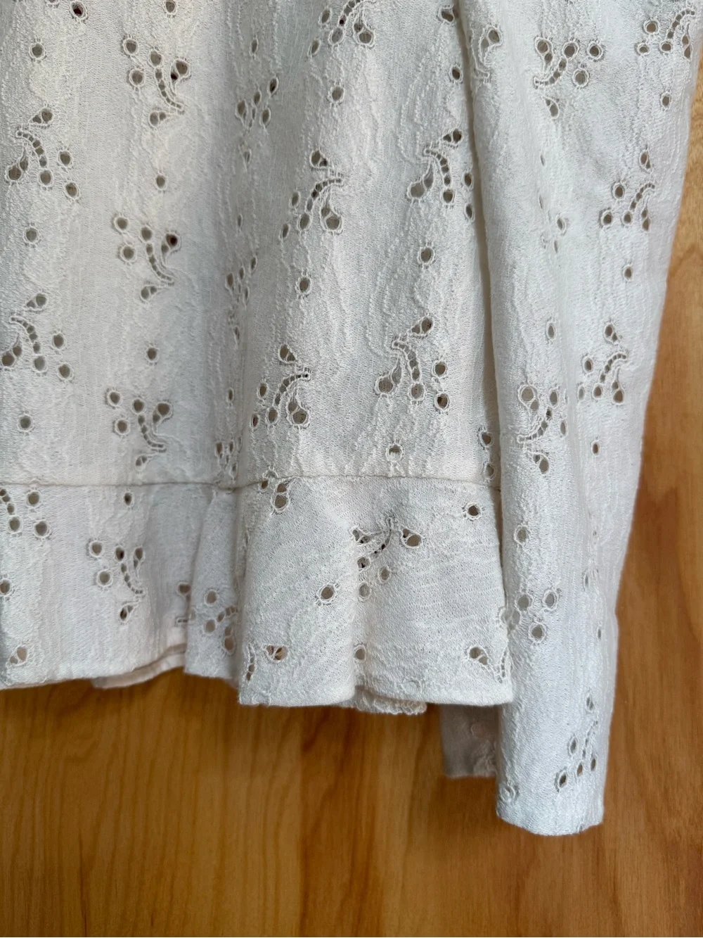 Small Zara Ivory Cream Eyelet Lace Blouse Embroidery Ruffle Puff Sleeve Romantic