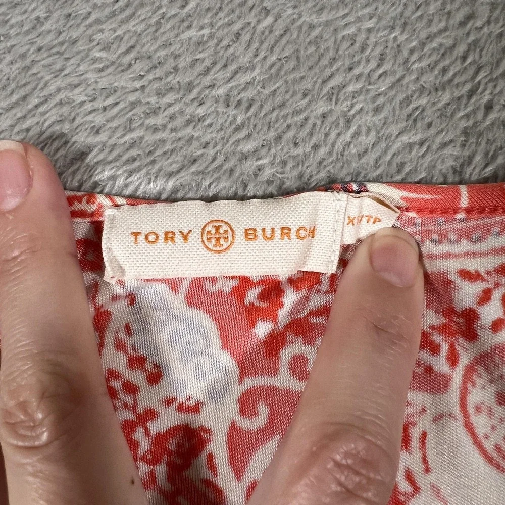 Tory Burch shipped keyhole
