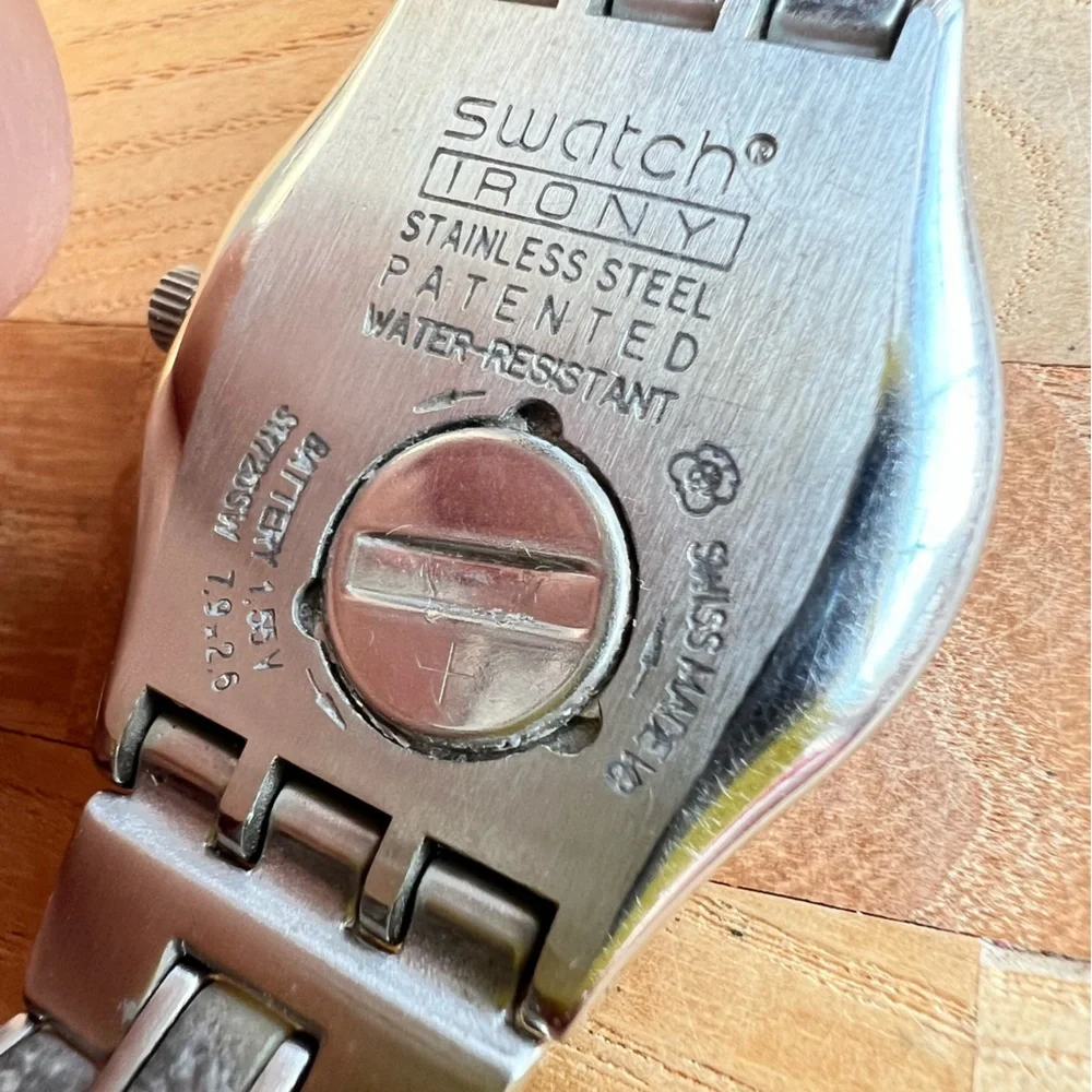 Swatch Irony Extensible Pleasure pink dial fashion Watch NEW BATTERY