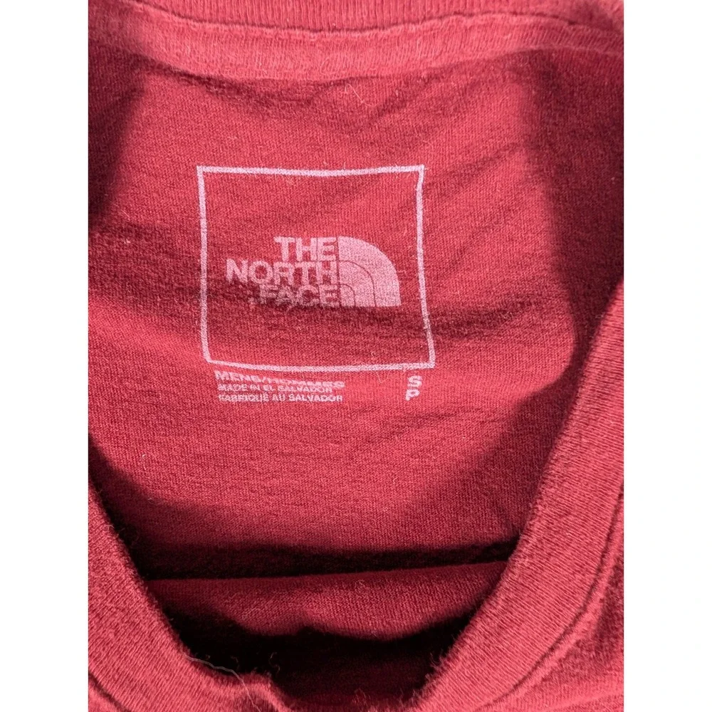 The North Face Mens Burgundy California Bear Graphic T-Shirt Short Sleeve Logo