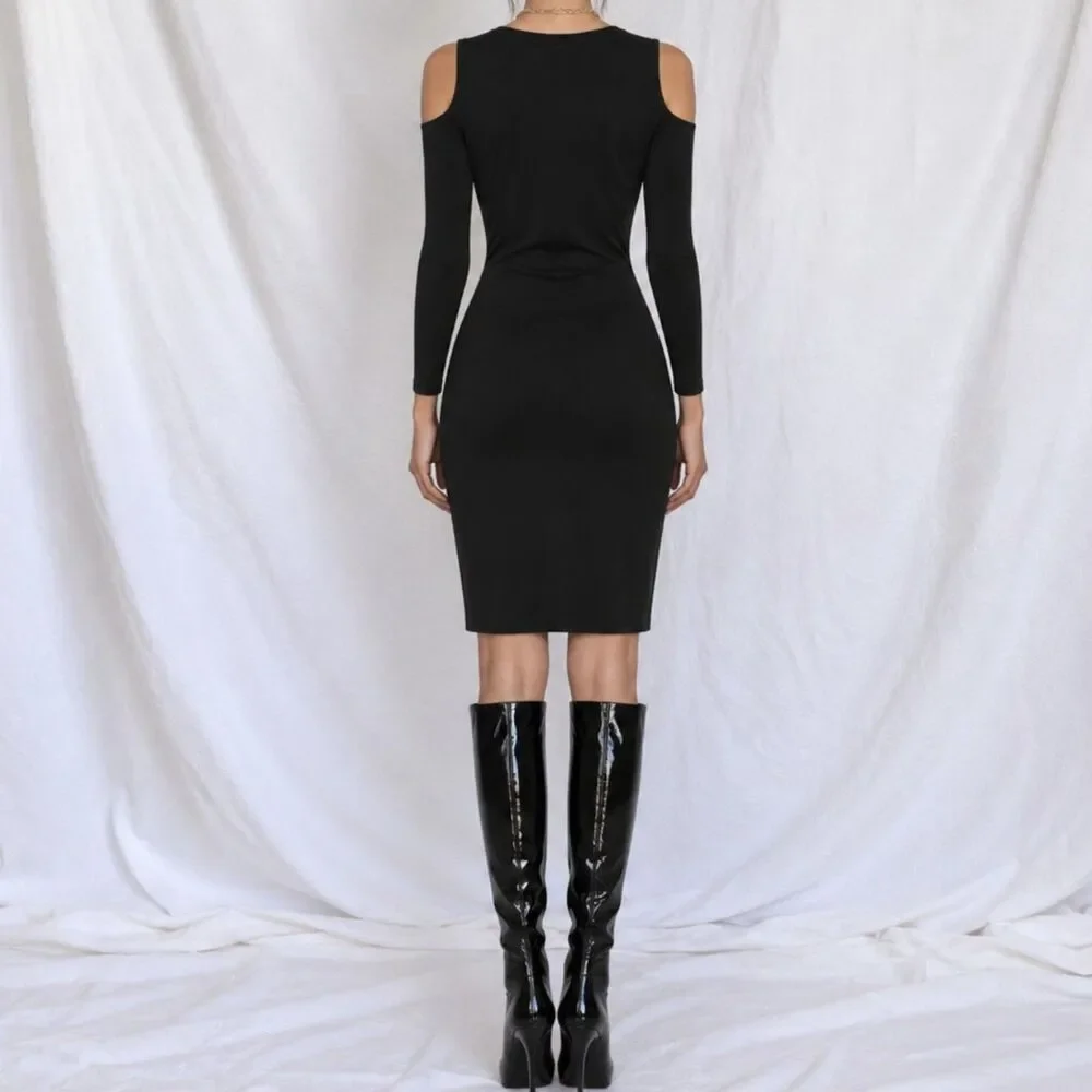 Vintage Y2K Black Knit Knee Length Bodycon Quarter Sleeve Cold Shoulder Dress M