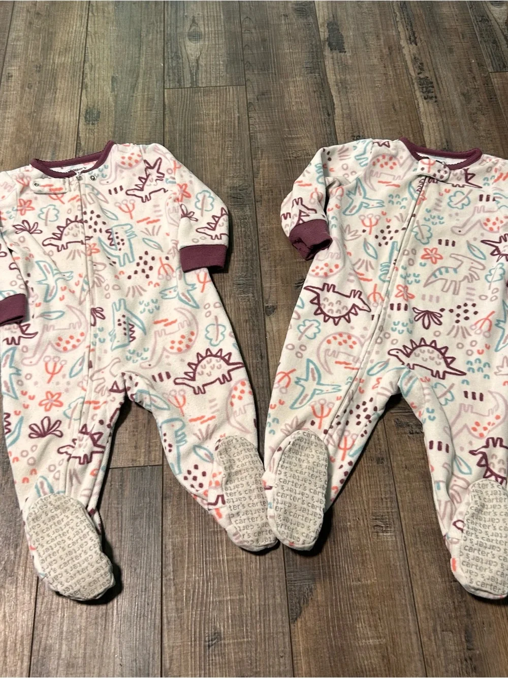Twin Girls Carter’s Pajama PJs Footie Fleece 2 Way Zip Jammies Sz 12M Dinosaur