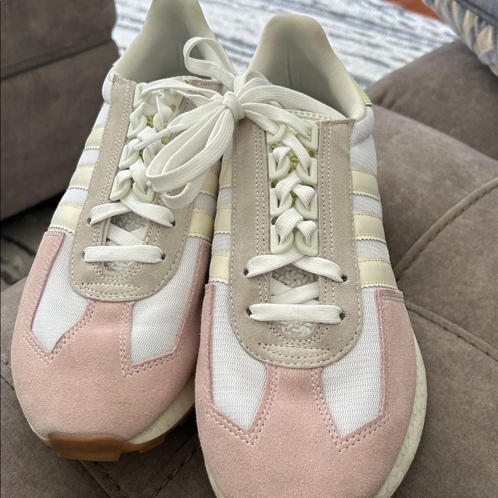 adidas very clean