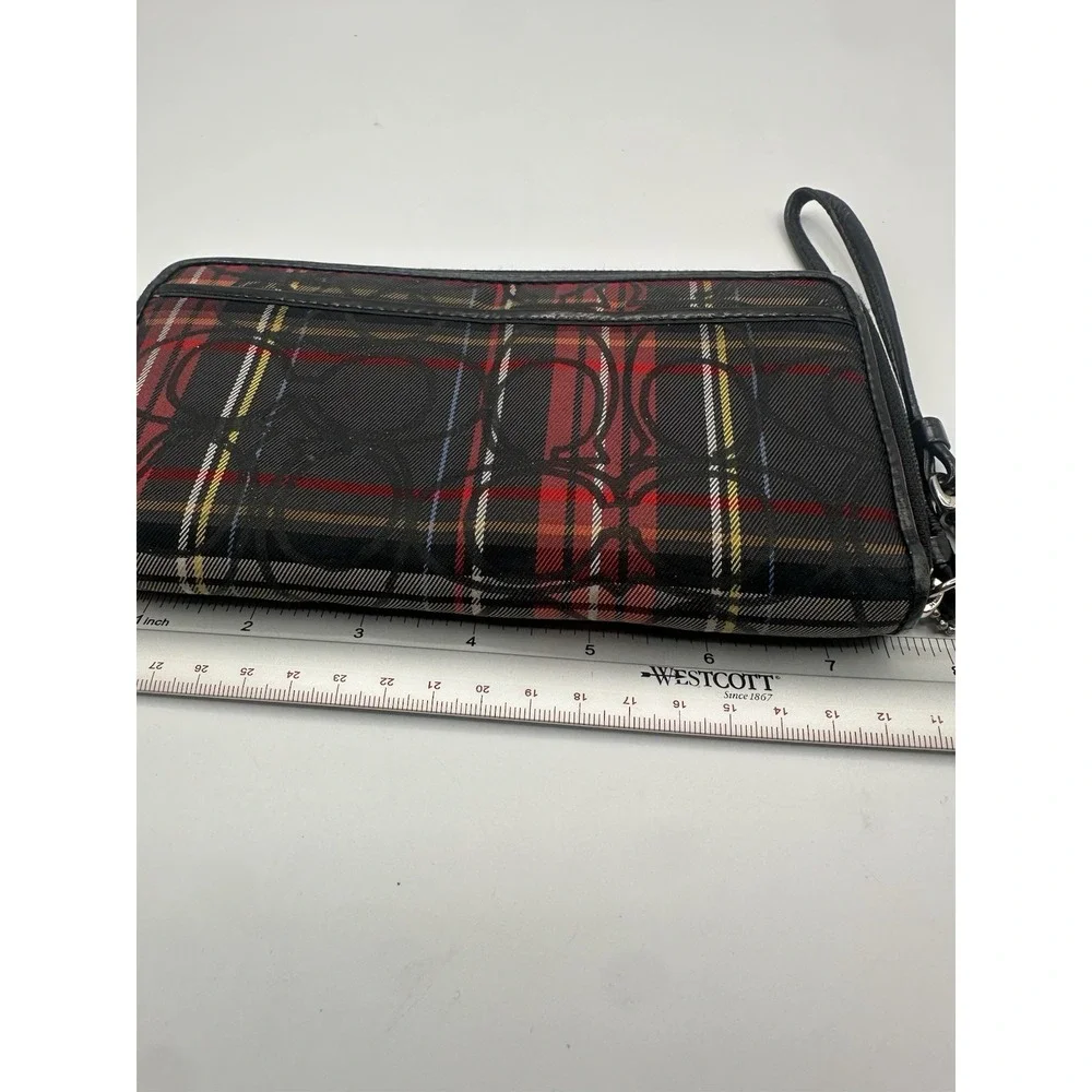 COACH Signature C Tartan Plaid Zip Around Wallet Wristlet Black Red