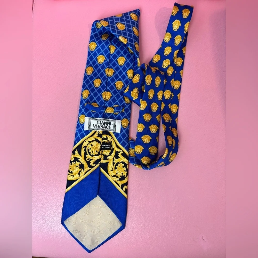 Versace bold tie