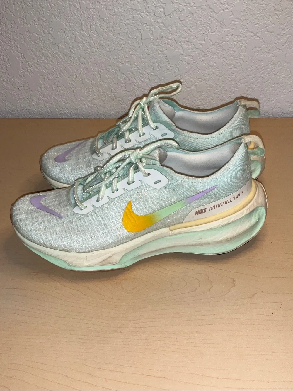 Nike rubber invincible