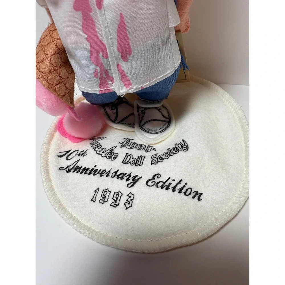Annalee Mobilitee 1993 10th Anniversary Doll Society Boy w Ice Cream w Pin & Bag