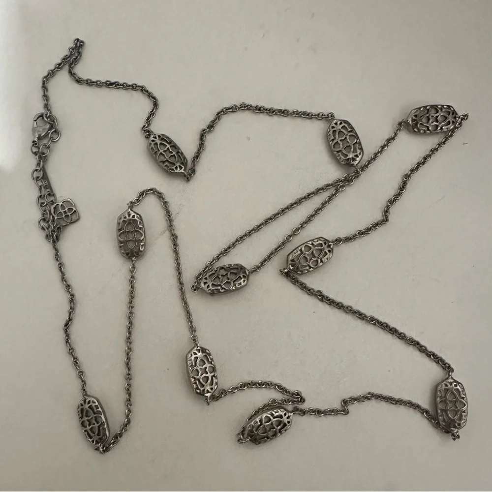 Kendra Scott Kellie Ivory Mother of Pearl and Silver Long Station Chain Necklace