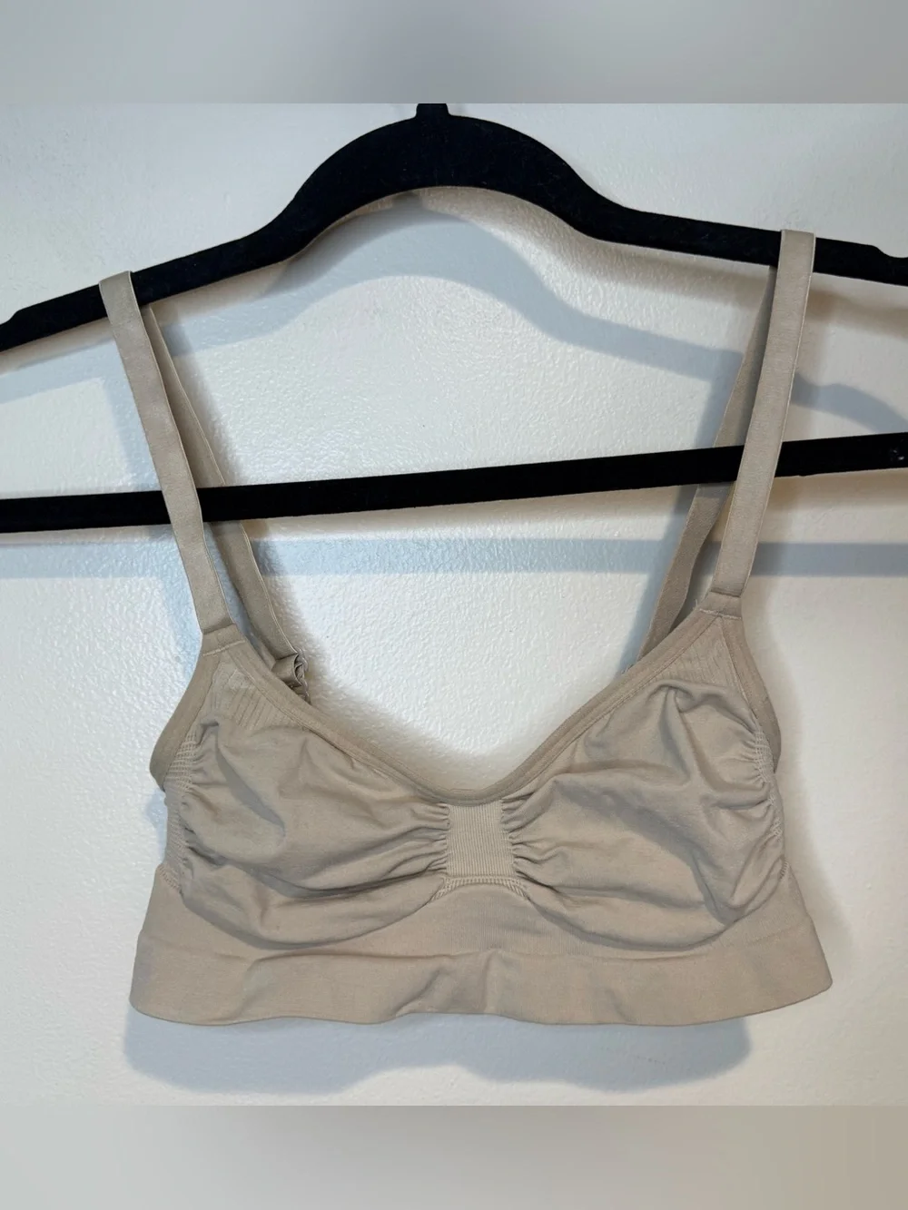 SKIMS seamless sculpt Bralette medium