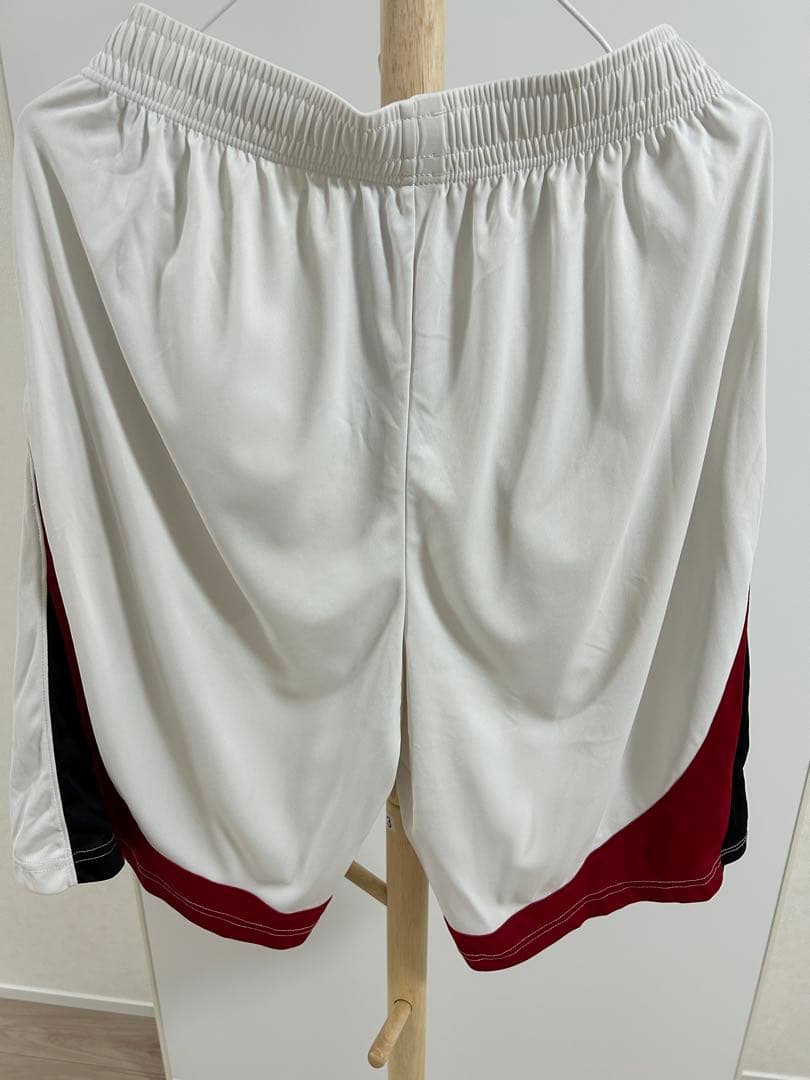 white red