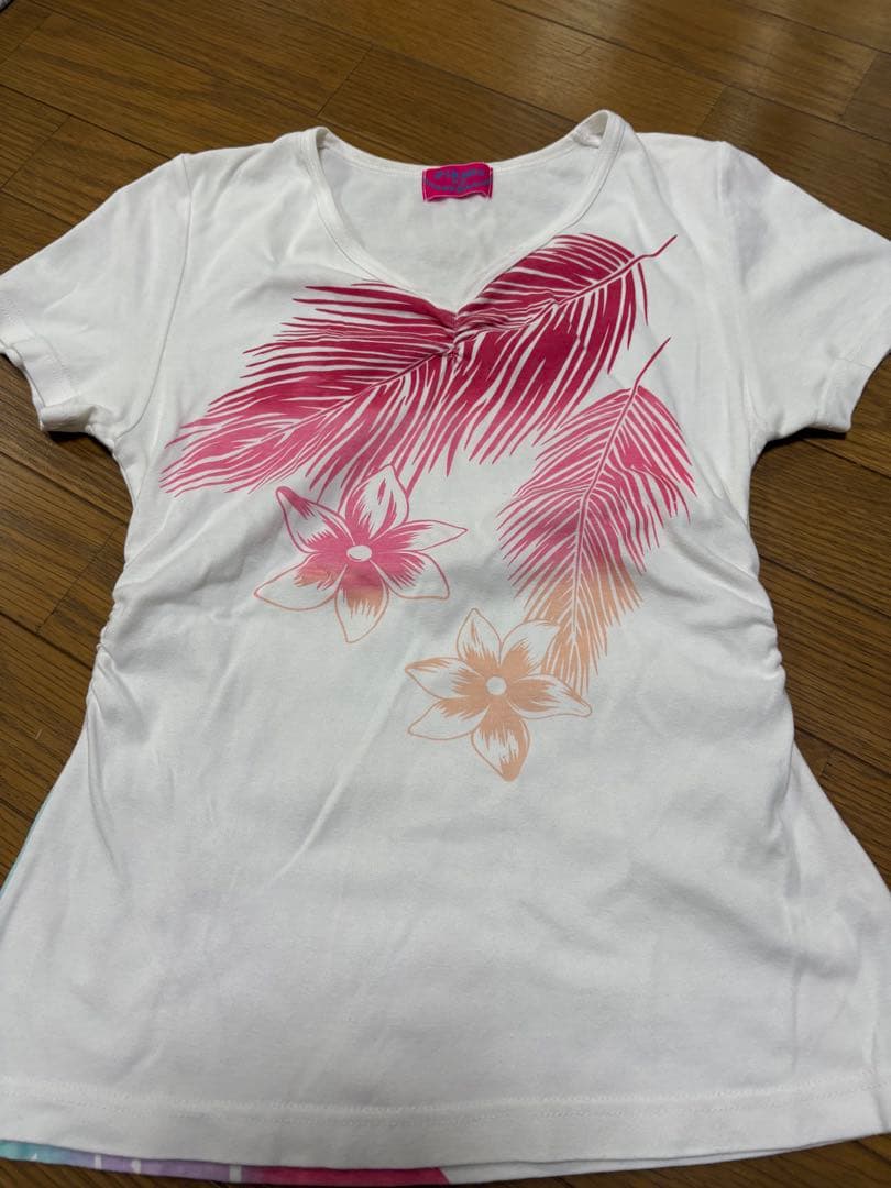 Pikake Kai Floral and Leaf Print Top