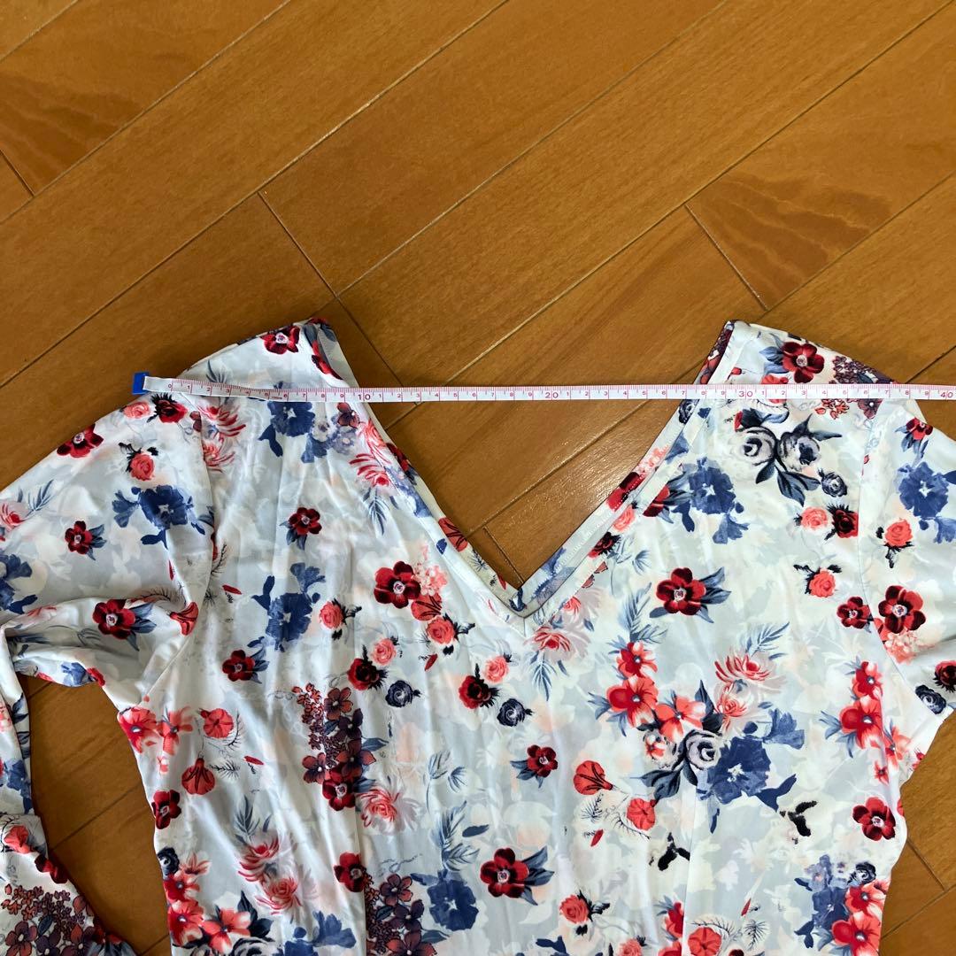 Floral Print V-Neck Ruffle Sleeve Top