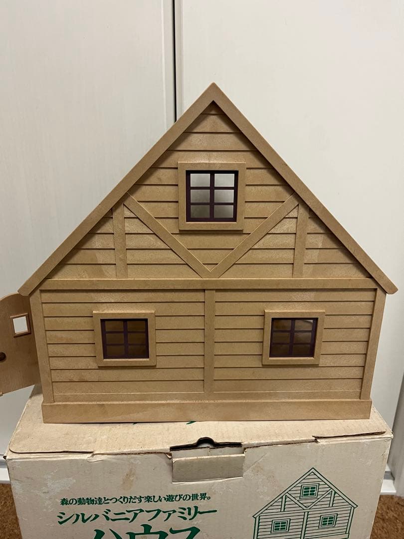 Epoch Co. Early Sylvanian Families Red Roof House Retro Dollhouse