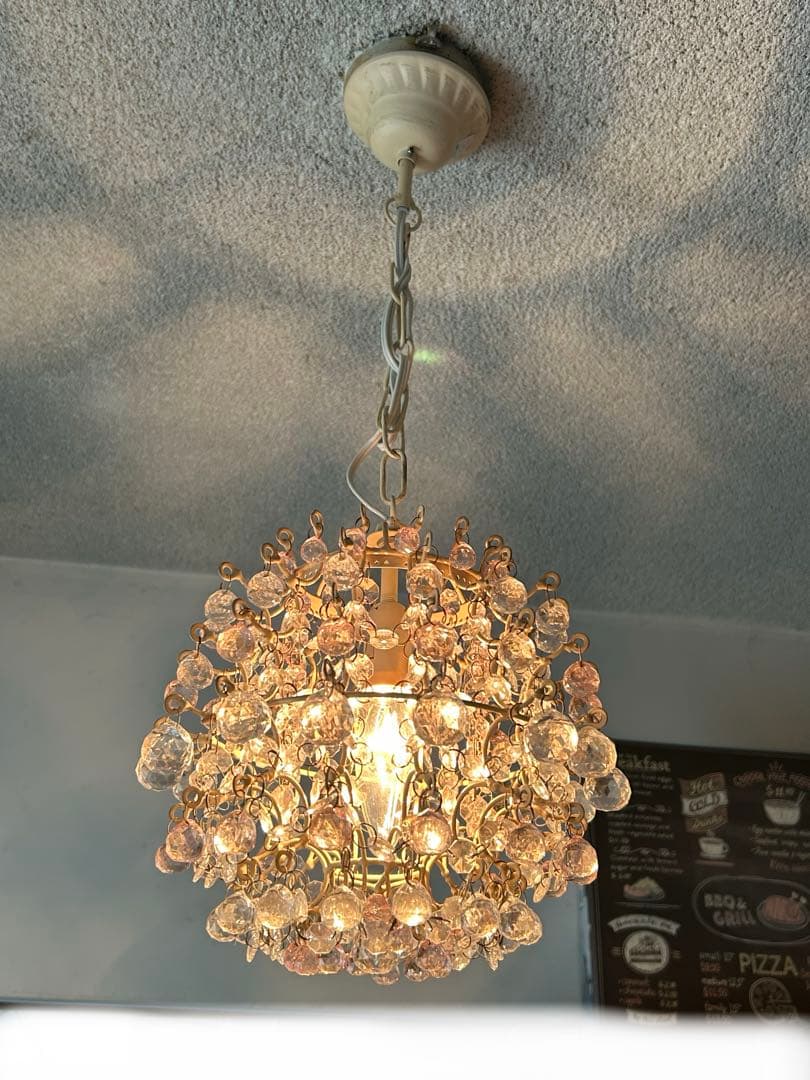 Chandelier Pink & Clear