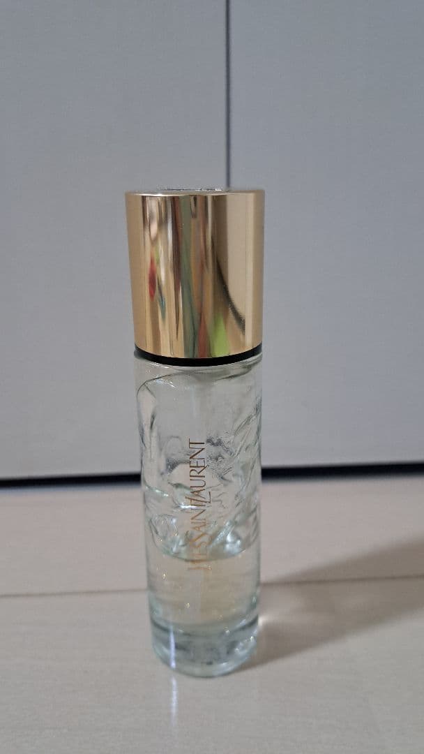 YSL Radiant Touch Brightening Primer 1 30ml 129g