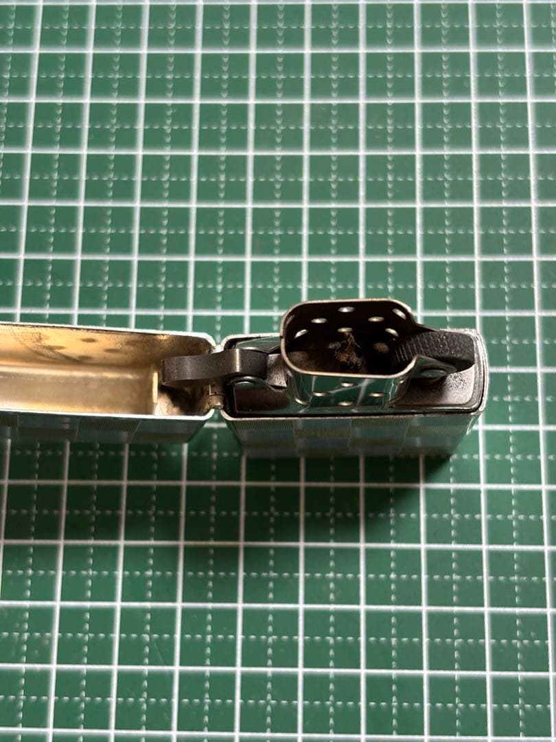 Beautiful condition ZIPPO lighter, made in 2015