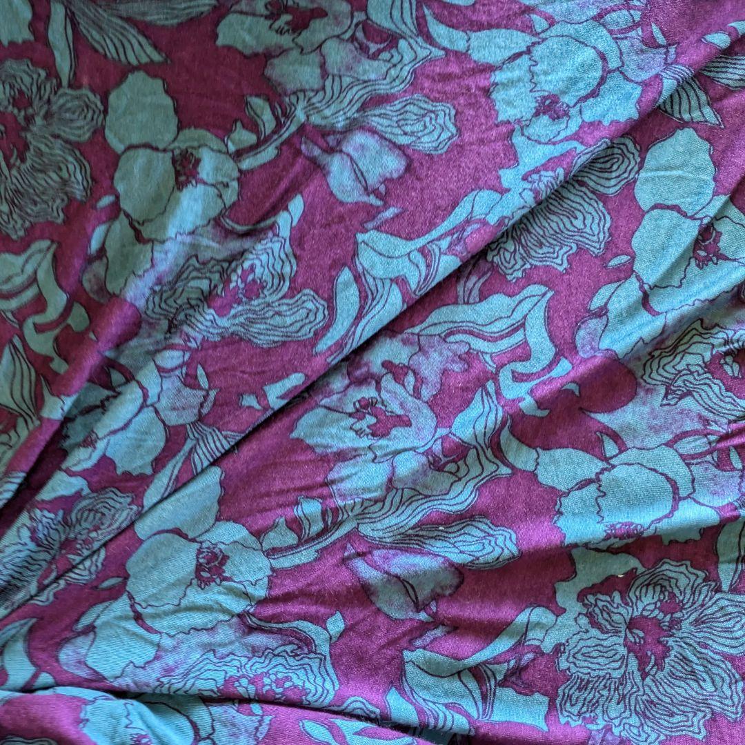 Floral motif print fabric