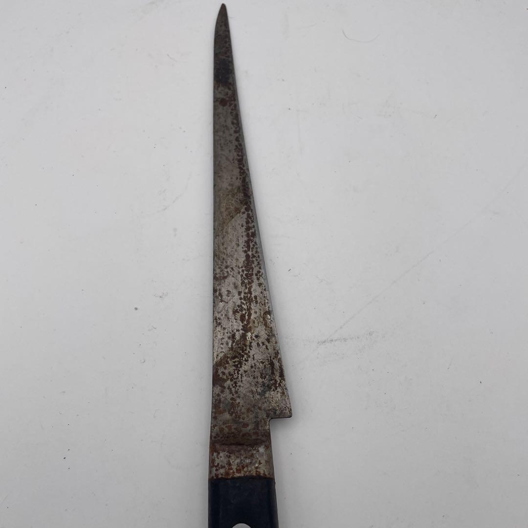 slender knife