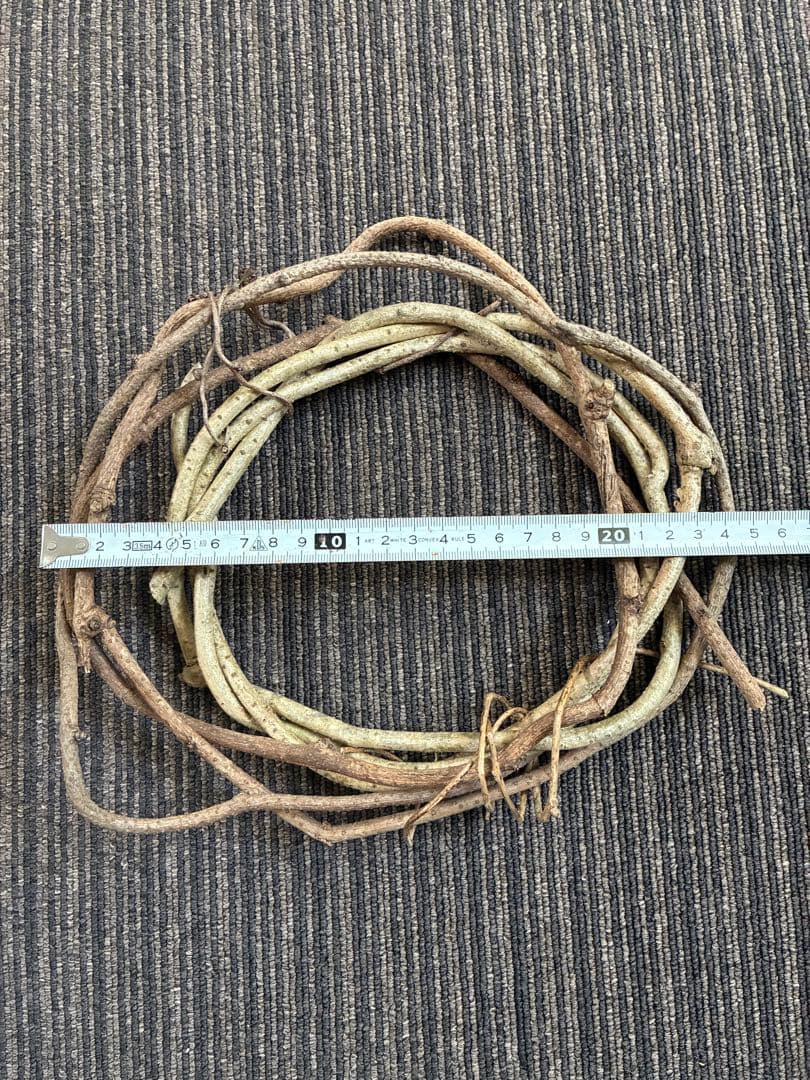 Natural Vine Wreath Material, Approx. 22-25 cm Diameter x 5 pieces + 2 pieces