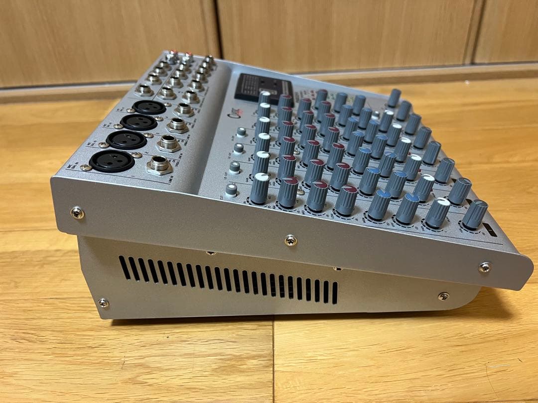 CLASSIC PRO Powered Mixer PM802FX