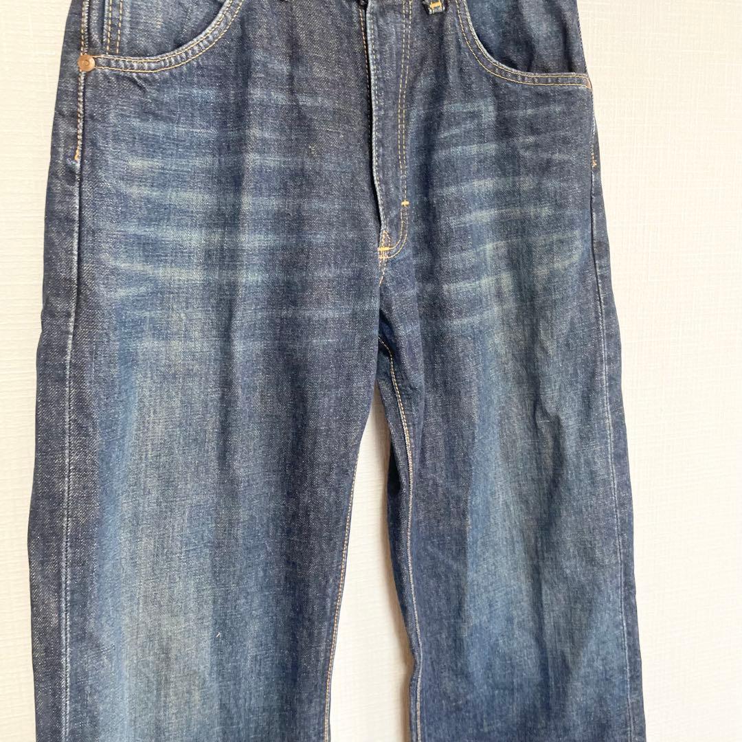 Lee

 / 

Size : FREE SIZE <div class=gnlqyh
