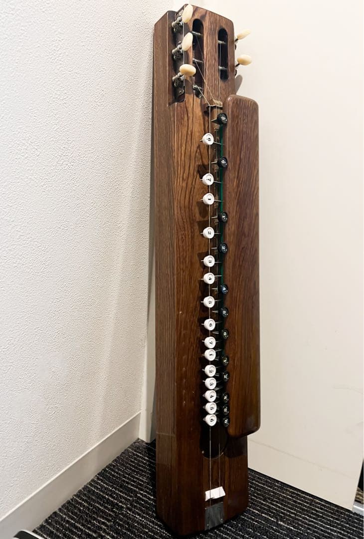 Taishō koto (Japanese harp) with hard case